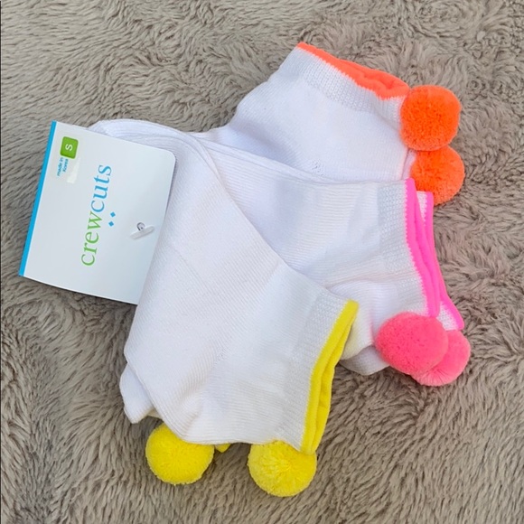 J crew cuts girls 3 pk  Pom Pom ankle socks - Picture 2 of 4